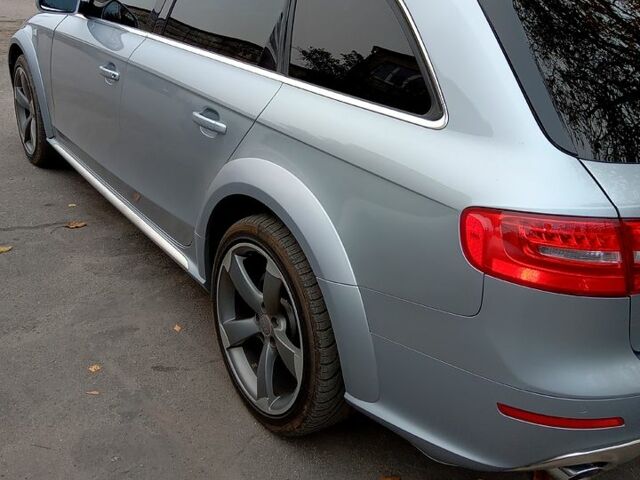 Серый Ауди А4, объемом двигателя 2 л и пробегом 121 тыс. км за 19500 $, фото 3 на Automoto.ua