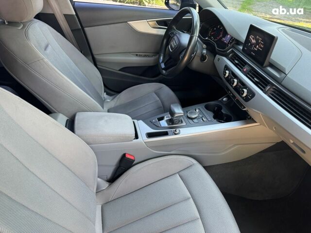 Сірий Ауді А4, об'ємом двигуна 2 л та пробігом 441 тис. км за 15990 $, фото 25 на Automoto.ua