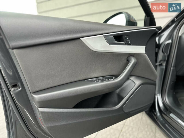 Сірий Ауді А4, об'ємом двигуна 2 л та пробігом 220 тис. км за 15750 $, фото 45 на Automoto.ua