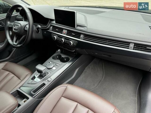 Серый Ауди А4, объемом двигателя 2 л и пробегом 301 тыс. км за 16500 $, фото 19 на Automoto.ua