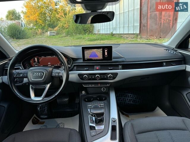 Сірий Ауді А4, об'ємом двигуна 2 л та пробігом 345 тис. км за 13950 $, фото 38 на Automoto.ua