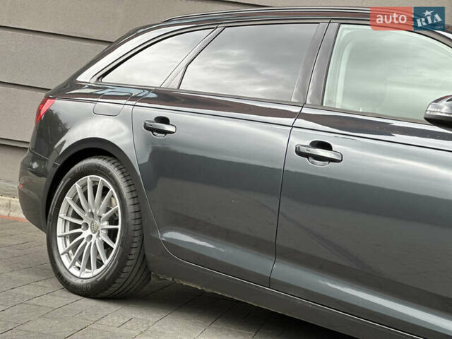 Сірий Ауді А4, об'ємом двигуна 2 л та пробігом 220 тис. км за 15750 $, фото 12 на Automoto.ua