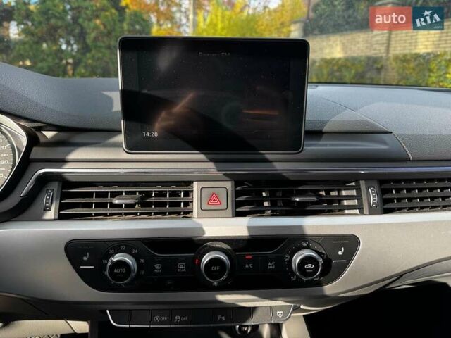 Серый Ауди А4, объемом двигателя 2 л и пробегом 441 тыс. км за 13790 $, фото 17 на Automoto.ua