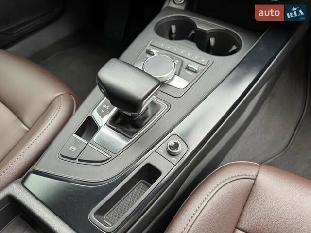 Серый Ауди А4, объемом двигателя 2 л и пробегом 301 тыс. км за 16500 $, фото 22 на Automoto.ua