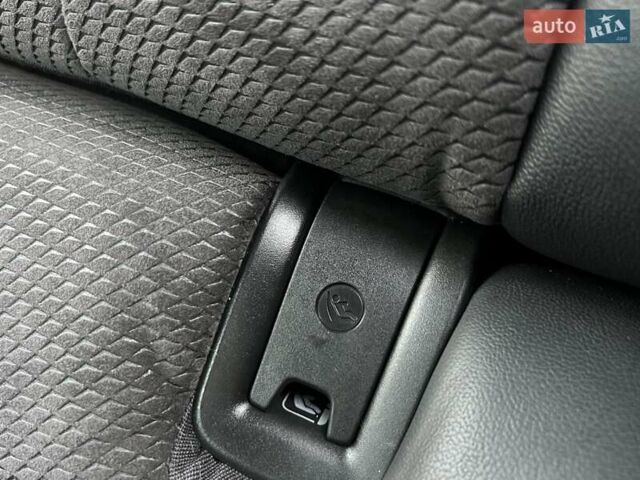 Серый Ауди А4, объемом двигателя 3 л и пробегом 247 тыс. км за 21850 $, фото 67 на Automoto.ua