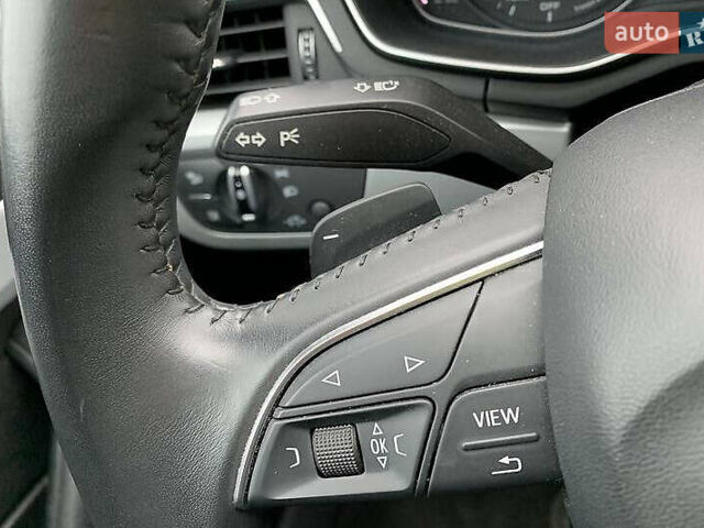 Ауді А4 2017 у Києві на Automoto.ua Сірий Ауді А4, об'ємом двигуна 1.97 л та пробігом 143 тис. км за 18500 $, фото 10 на Automoto.ua