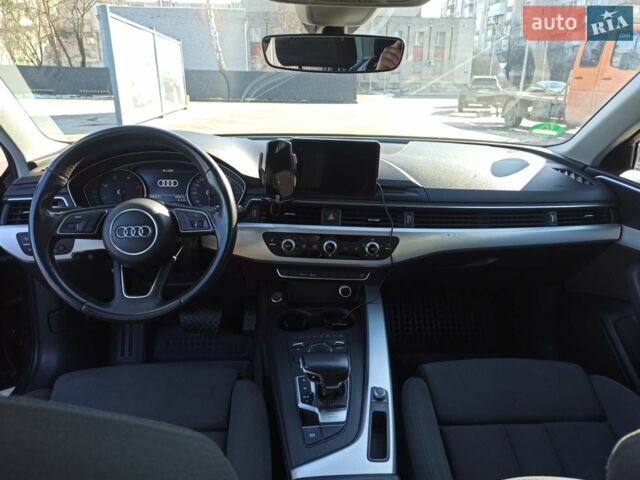 Сірий Ауді А4, об'ємом двигуна 2 л та пробігом 178 тис. км за 16500 $, фото 1 на Automoto.ua