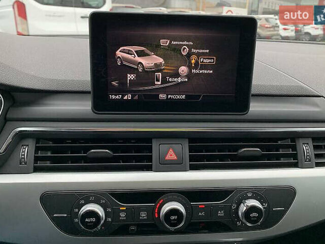 Ауді А4 2017 у Києві на Automoto.ua Сірий Ауді А4, об'ємом двигуна 1.97 л та пробігом 143 тис. км за 18500 $, фото 12 на Automoto.ua