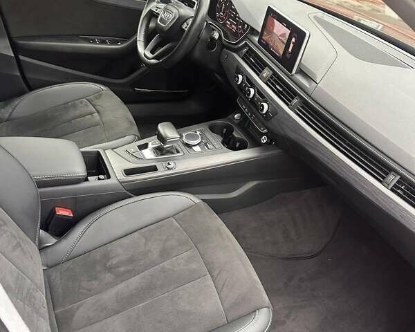 Сірий Ауді А4, об'ємом двигуна 1.97 л та пробігом 260 тис. км за 19800 $, фото 32 на Automoto.ua