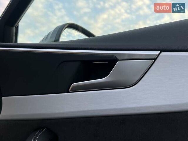 Серый Ауди А4, объемом двигателя 3 л и пробегом 247 тыс. км за 21850 $, фото 25 на Automoto.ua