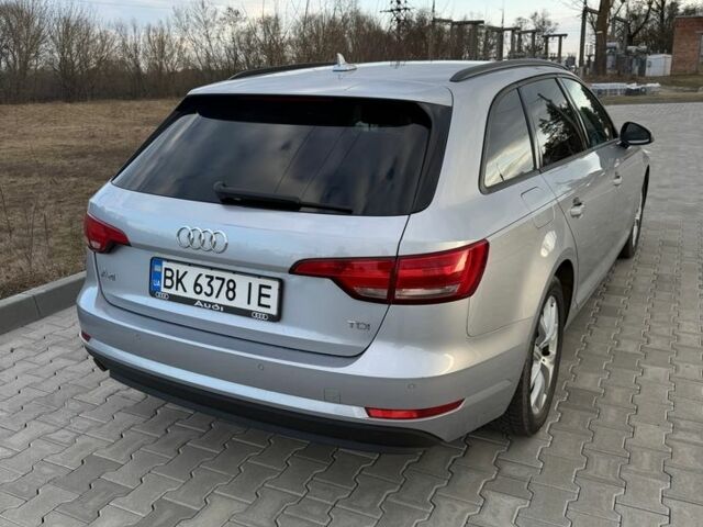 Серый Ауди А4, объемом двигателя 1.97 л и пробегом 274 тыс. км за 15500 $, фото 1 на Automoto.ua
