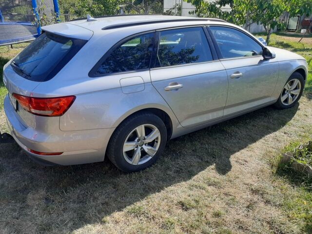 Сірий Ауді А4, об'ємом двигуна 2 л та пробігом 167 тис. км за 25900 $, фото 2 на Automoto.ua