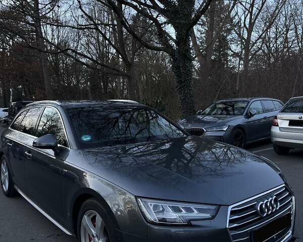 Сірий Ауді А4, об'ємом двигуна 2 л та пробігом 210 тис. км за 23000 $, фото 1 на Automoto.ua