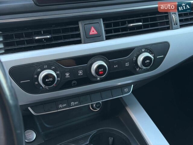 Сірий Ауді А4, об'ємом двигуна 2 л та пробігом 240 тис. км за 16290 $, фото 19 на Automoto.ua