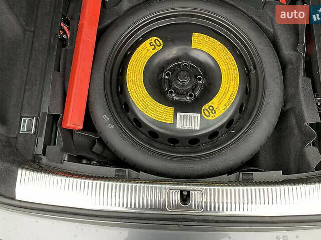 Ауді А4 2017 у Києві на Automoto.ua Сірий Ауді А4, об'ємом двигуна 1.97 л та пробігом 143 тис. км за 18500 $, фото 19 на Automoto.ua