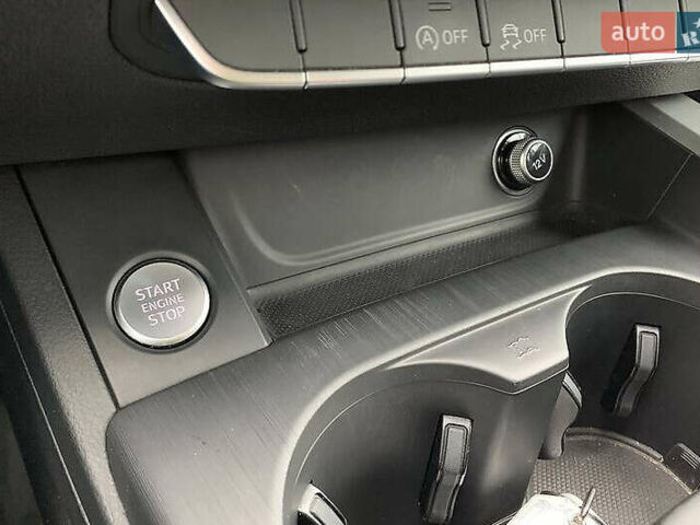 Ауді А4 2017 у Києві на Automoto.ua Сірий Ауді А4, об'ємом двигуна 1.97 л та пробігом 143 тис. км за 18500 $, фото 15 на Automoto.ua
