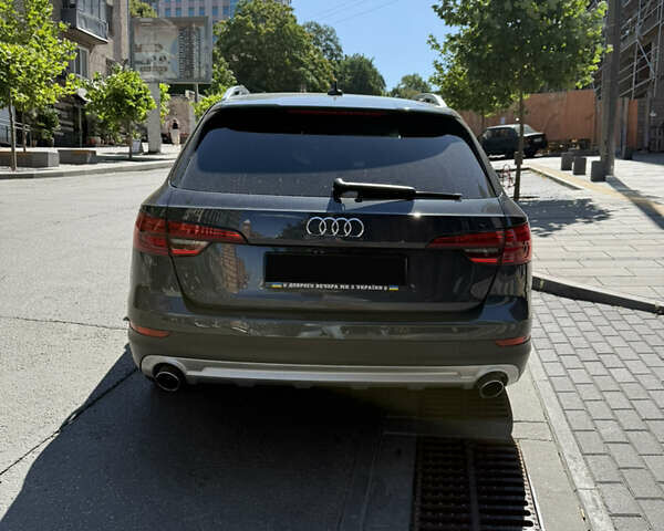 Серый Ауди А4, объемом двигателя 1.98 л и пробегом 146 тыс. км за 25900 $, фото 3 на Automoto.ua