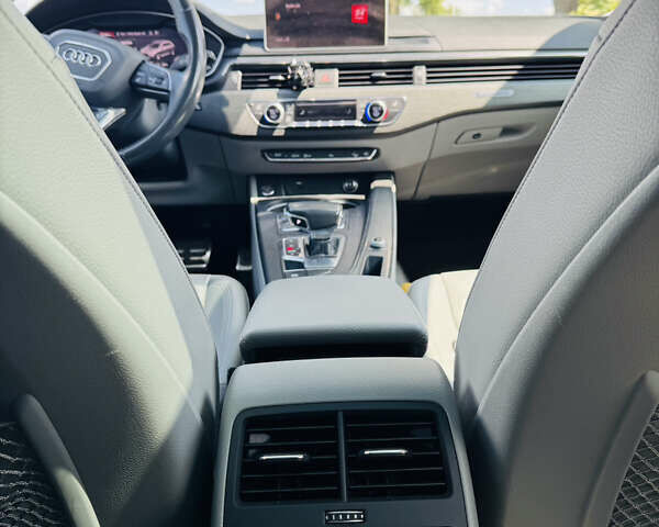 Ауди А4 2018 в Львове на Automoto.ua Серый Ауди А4, объемом двигателя 1.98 л и пробегом 142 тыс. км за 23250 $, фото 15 на Automoto.ua