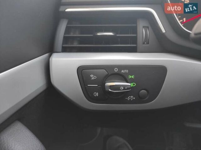 Ауді А4 2018 у Хмельницькому на Automoto.ua Сірий Ауді А4, об'ємом двигуна 2 л та пробігом 207 тис. км за 16399 $, фото 41 на Automoto.ua