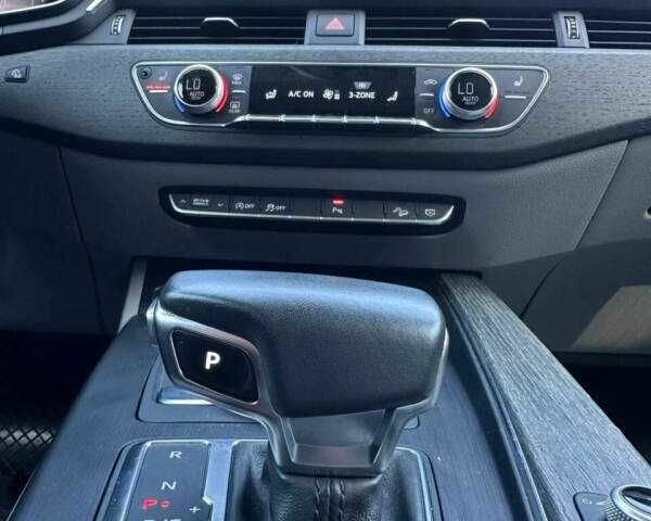 Серый Ауди А4, объемом двигателя 2 л и пробегом 37 тыс. км за 5500 $, фото 10 на Automoto.ua