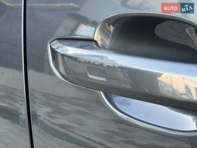 Сірий Ауді А4, об'ємом двигуна 1.97 л та пробігом 250 тис. км за 18500 $, фото 41 на Automoto.ua