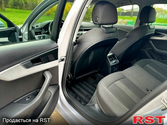 Сірий Ауді А4, об'ємом двигуна 2 л та пробігом 169 тис. км за 20900 $, фото 4 на Automoto.ua