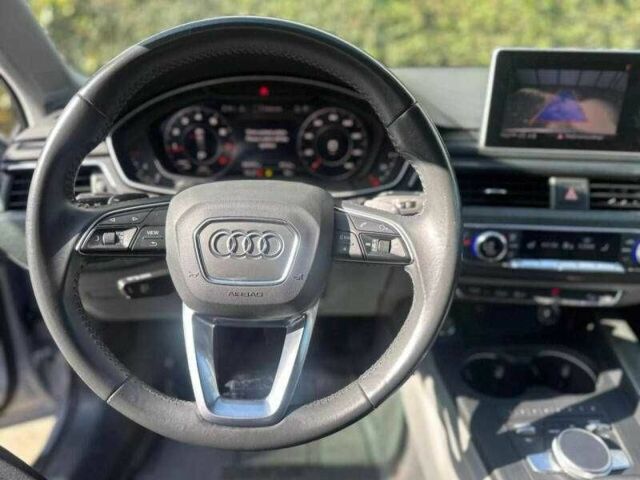 Серый Ауди А4, объемом двигателя 2 л и пробегом 37 тыс. км за 5500 $, фото 8 на Automoto.ua