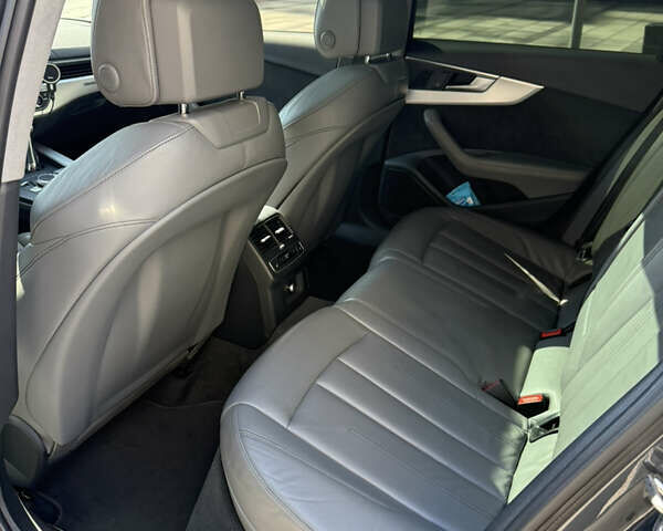 Серый Ауди А4, объемом двигателя 1.98 л и пробегом 146 тыс. км за 25900 $, фото 14 на Automoto.ua