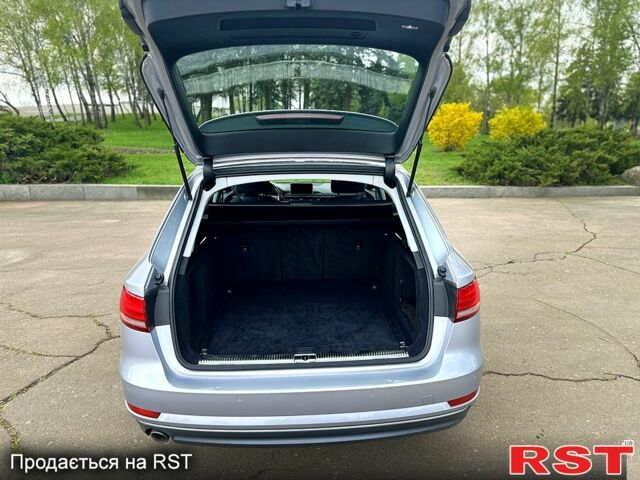 Сірий Ауді А4, об'ємом двигуна 2 л та пробігом 169 тис. км за 20900 $, фото 2 на Automoto.ua