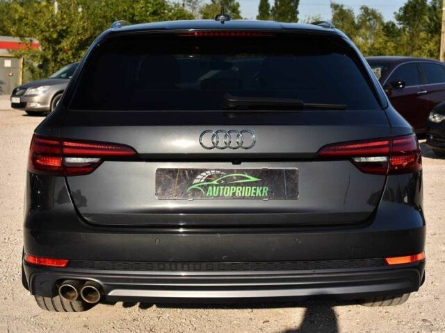 Ауди А4 2018 в Кривом Роге на Automoto.ua Серый Ауди А4, объемом двигателя 2 л и пробегом 160 тыс. км за 19999 $, фото 3 на Automoto.ua