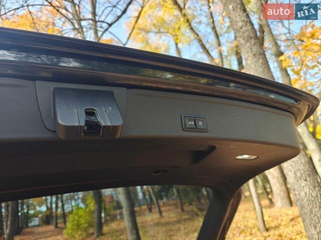 Сірий Ауді А4, об'ємом двигуна 1.98 л та пробігом 262 тис. км за 16300 $, фото 9 на Automoto.ua