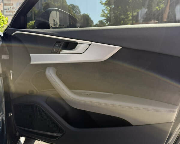 Серый Ауди А4, объемом двигателя 1.98 л и пробегом 146 тыс. км за 25900 $, фото 15 на Automoto.ua