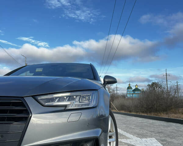 Серый Ауди А4, объемом двигателя 2 л и пробегом 266 тыс. км за 21900 $, фото 1 на Automoto.ua