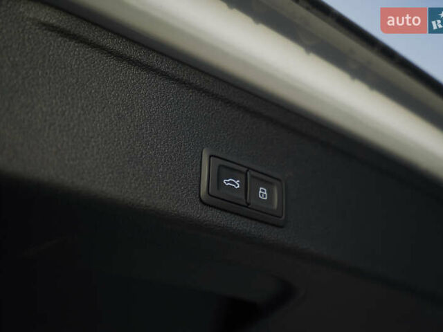 Сірий Ауді А4, об'ємом двигуна 1.97 л та пробігом 180 тис. км за 26500 $, фото 40 на Automoto.ua