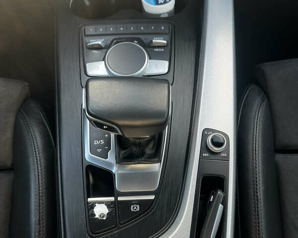 Серый Ауди А4, объемом двигателя 2 л и пробегом 266 тыс. км за 21900 $, фото 20 на Automoto.ua