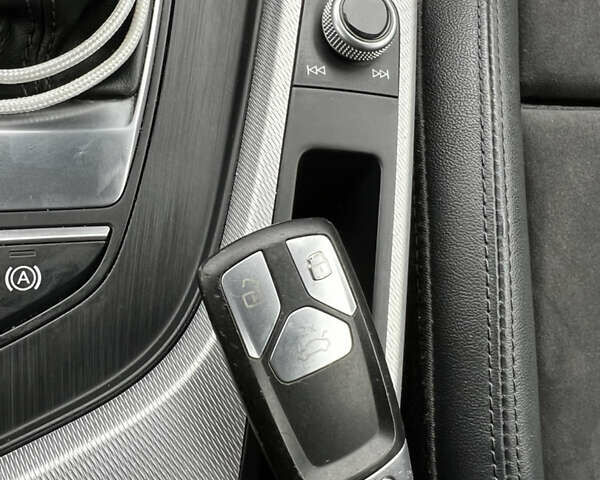 Сірий Ауді А4, об'ємом двигуна 2 л та пробігом 265 тис. км за 23500 $, фото 11 на Automoto.ua