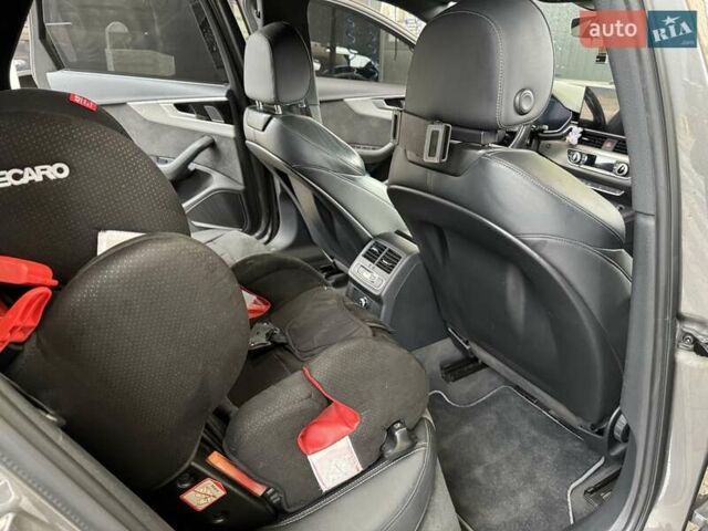 Серый Ауди А4, объемом двигателя 1.97 л и пробегом 252 тыс. км за 22900 $, фото 17 на Automoto.ua