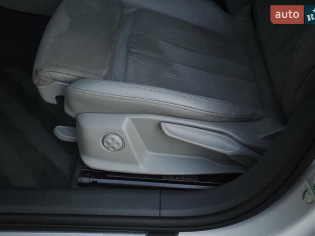 Сірий Ауді А4, об'ємом двигуна 1.97 л та пробігом 180 тис. км за 26500 $, фото 36 на Automoto.ua