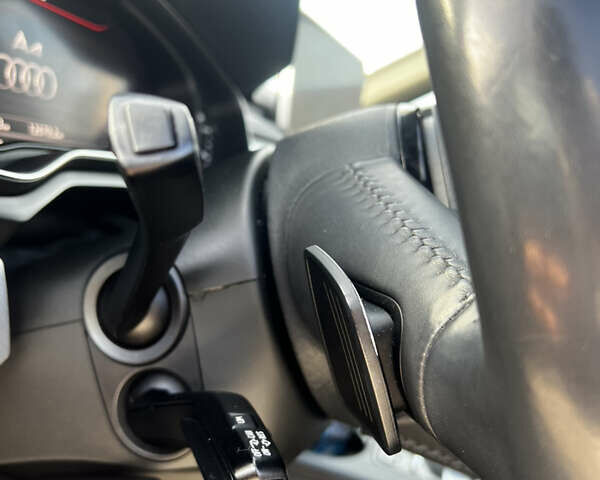 Серый Ауди А4, объемом двигателя 2 л и пробегом 266 тыс. км за 21900 $, фото 19 на Automoto.ua