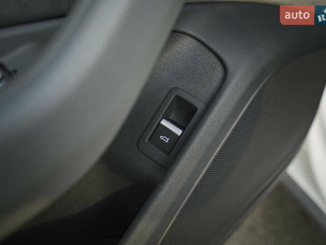 Сірий Ауді А4, об'ємом двигуна 1.97 л та пробігом 180 тис. км за 26500 $, фото 39 на Automoto.ua