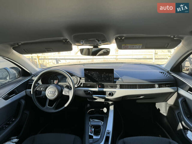 Серый Ауди А4, объемом двигателя 2 л и пробегом 30 тыс. км за 35900 $, фото 29 на Automoto.ua