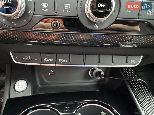 Серый Ауди А4, объемом двигателя 2.97 л и пробегом 70 тыс. км за 45999 $, фото 14 на Automoto.ua