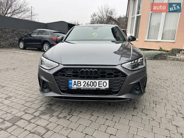 Серый Ауди А4, объемом двигателя 2.97 л и пробегом 70 тыс. км за 45999 $, фото 1 на Automoto.ua