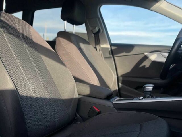 Серый Ауди А4, объемом двигателя 2 л и пробегом 209 тыс. км за 25500 $, фото 11 на Automoto.ua