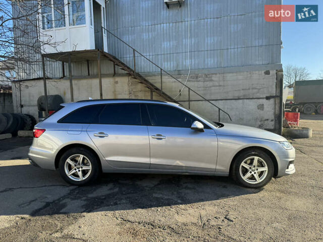 Серый Ауди А4, объемом двигателя 2 л и пробегом 30 тыс. км за 35900 $, фото 5 на Automoto.ua