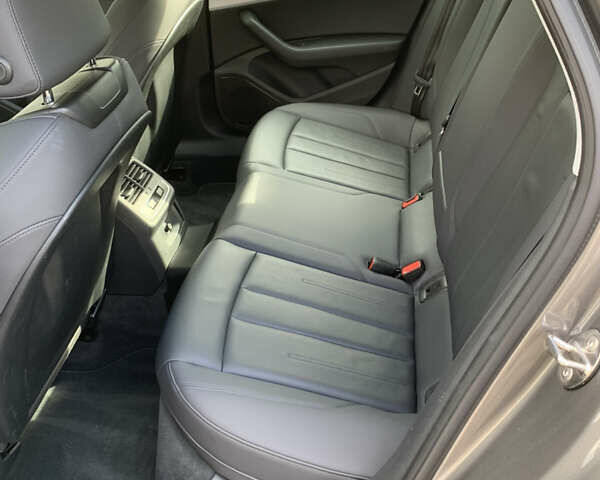 Серый Ауди А4, объемом двигателя 2 л и пробегом 195 тыс. км за 21557 $, фото 12 на Automoto.ua