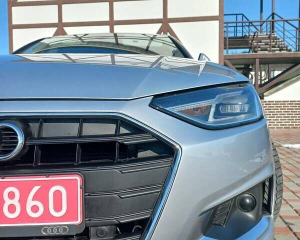 Сірий Ауді А4, об'ємом двигуна 2 л та пробігом 217 тис. км за 21799 $, фото 3 на Automoto.ua