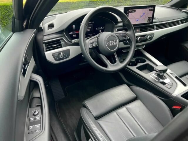 Серый Ауди А4, объемом двигателя 2 л и пробегом 27 тыс. км за 20000 $, фото 9 на Automoto.ua