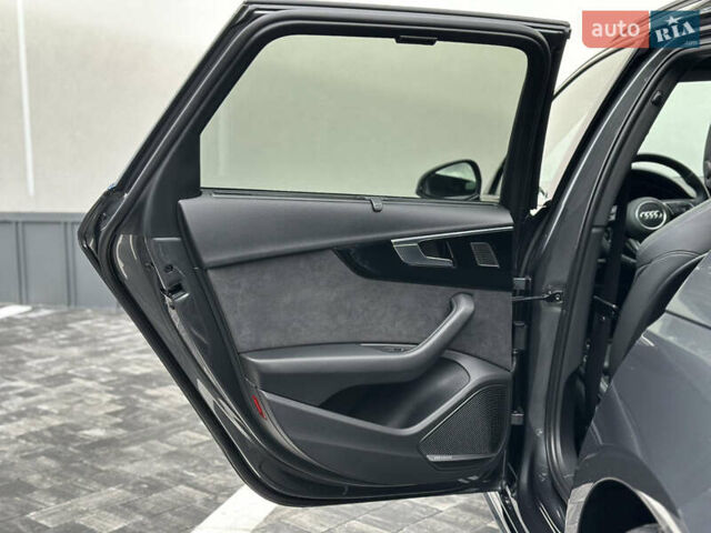 Сірий Ауді А4, об'ємом двигуна 1.97 л та пробігом 152 тис. км за 36900 $, фото 26 на Automoto.ua