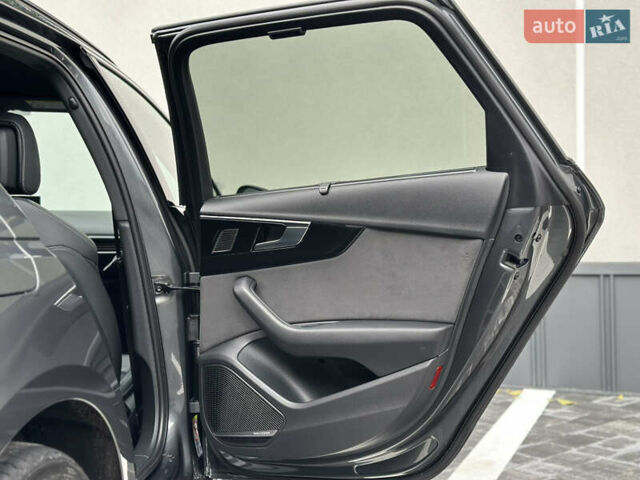 Сірий Ауді А4, об'ємом двигуна 1.97 л та пробігом 152 тис. км за 36900 $, фото 29 на Automoto.ua